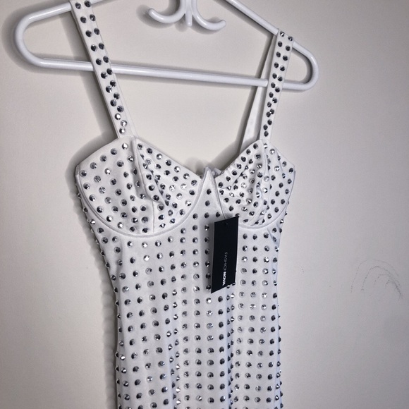 FASHIONNOVA DRESS - Picture 3 of 3